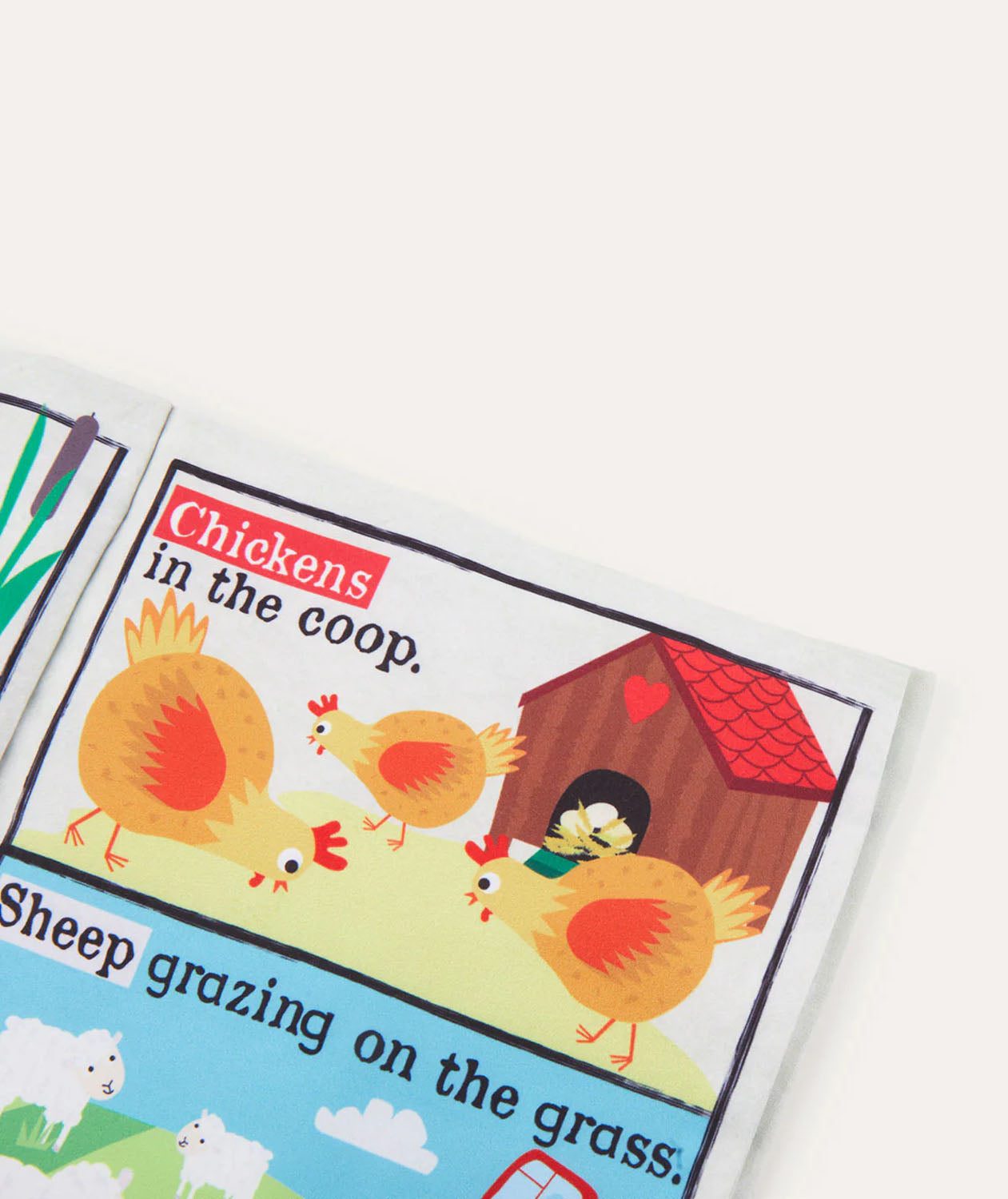 Crinkly newspaper (farm animals)