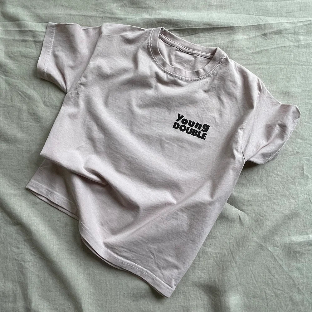 Younger & Wiser T-shirt - Pinkish - Wilf & Friends