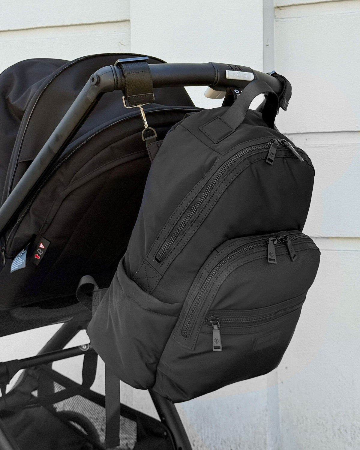 Elwood 2.0 Changing Backpack Black Woven